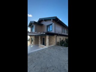 nothing unusual, just a typical house for 400 million rubles in yalta